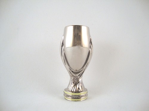Uefa super cup pokal - cup,