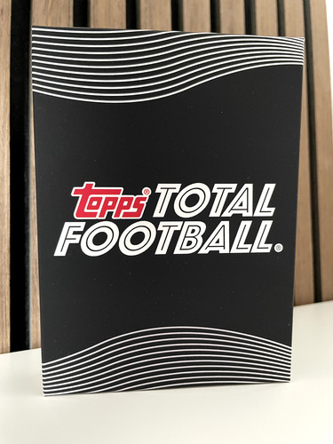 Topps total football - total,